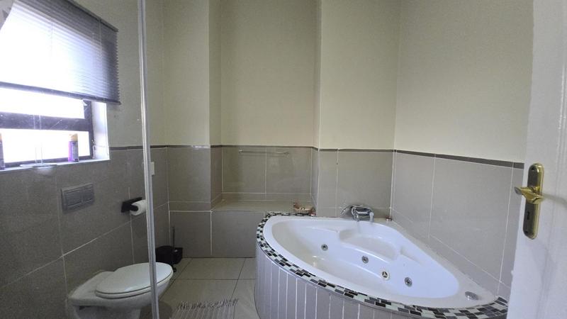 3 Bedroom Property for Sale in Leloko Lifestyle Estate North West